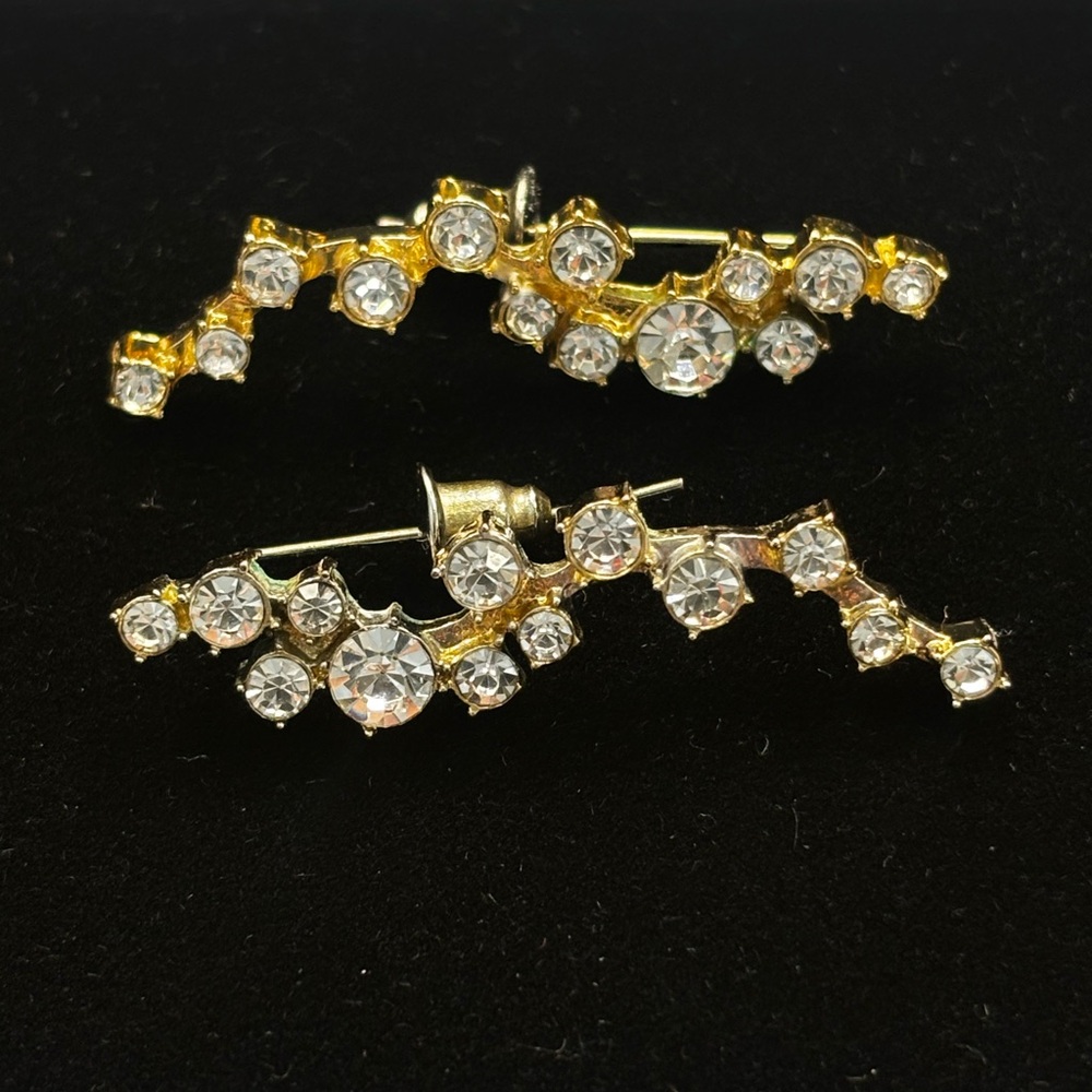 BaubleBar Farah Gold Rhinestone Cluster Ear Crawlers Climber Earrings Sparkly